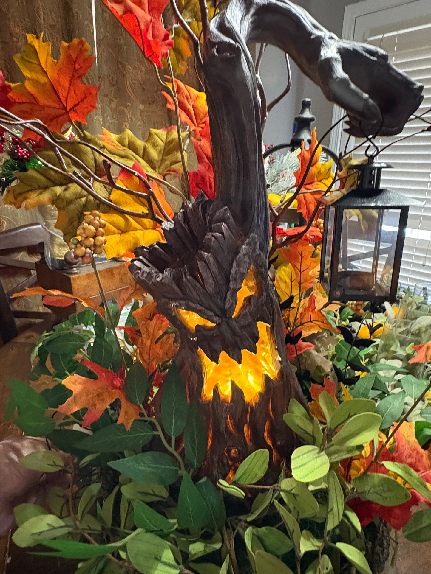 Haunted Tree Halloween Centerpiece