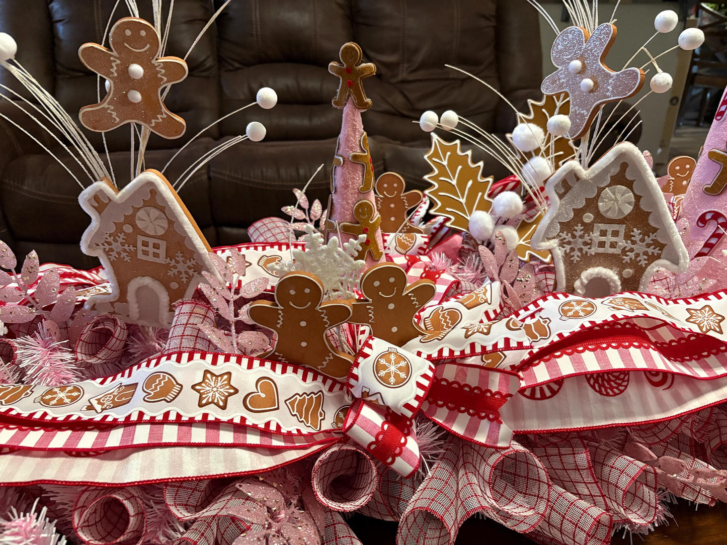 XL Gingerbread Centerpiece